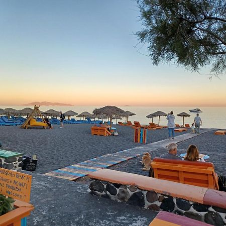 Located By The Sea One Beachfront Private Captain Lazaros Pool Villa With Loft In 750Sqm Spacious Private Plot-Jacuzzi-Sunrelax-Furnished Terace-Gazebo-Private Parking,Sleep 3 Adults And 2 Children, Just Steps From The Black Beach-Seaview ペリッサ エクステリア 写真