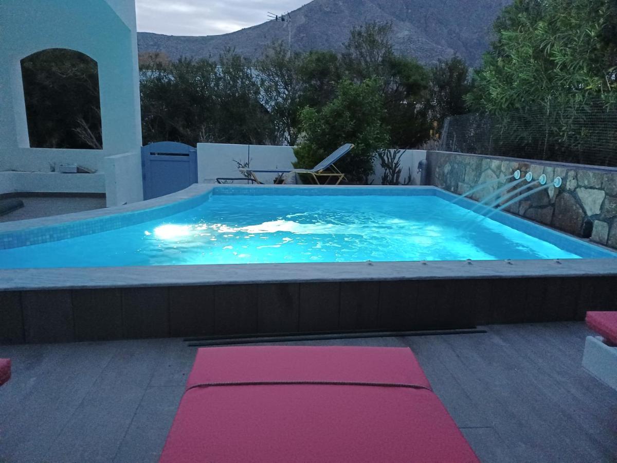 Located By The Sea One Beachfront Private Captain Lazaros Pool Villa With Loft In 750Sqm Spacious Private Plot-Jacuzzi-Sunrelax-Furnished Terace-Gazebo-Private Parking,Sleep 3 Adults And 2 Children, Just Steps From The Black Beach-Seaview ペリッサ エクステリア 写真