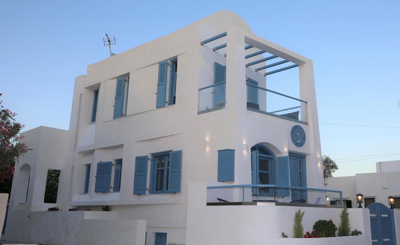 Located By The Sea One Beachfront Private Captain Lazaros Pool Villa With Loft In 750Sqm Spacious Private Plot-Jacuzzi-Sunrelax-Furnished Terace-Gazebo-Private Parking,Sleep 3 Adults And 2 Children, Just Steps From The Black Beach-Seaview ペリッサ エクステリア 写真